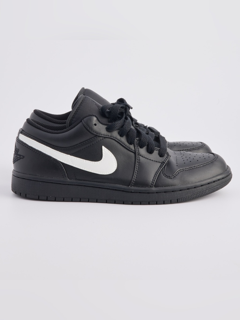 JORDAN 1 LOW - Men’s size 7.5